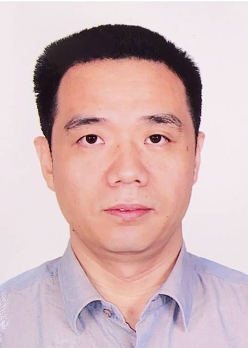 李文新（广州市人民政府研究室原副主任）