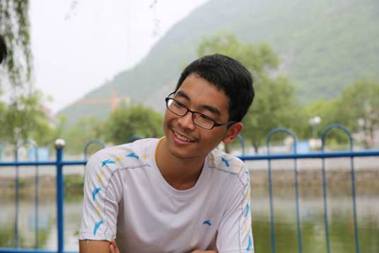 李忠明（2015广西高考理科状元）