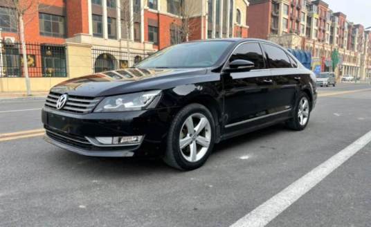 2013款帕萨特2.0TSI DSG御尊版