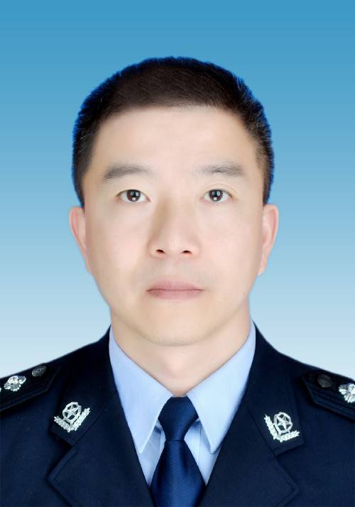 何澜（四川省广元市朝天区人民政府副区长，区公安分局党委书记、局长）