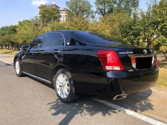 2012款皇冠V6 2.5L Royal导航版