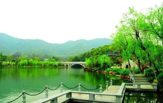 虎山社区（辽宁省大连市中山区老虎滩街道下辖社区）