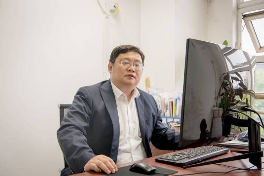 吉挺
