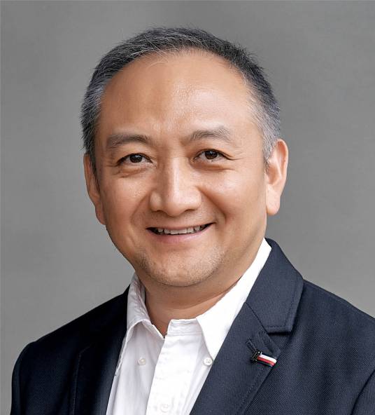 陈剑峰（中国科学院分子细胞科学卓越创新中心（生物化学与细胞生物学研究所）党委委员、工会主席，研究员）