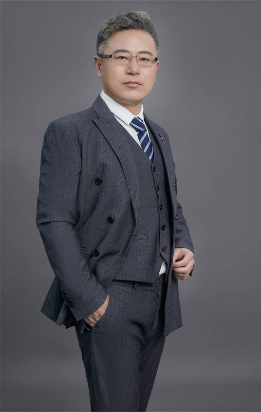 程海（江苏阳湖律师事务所主任律师）