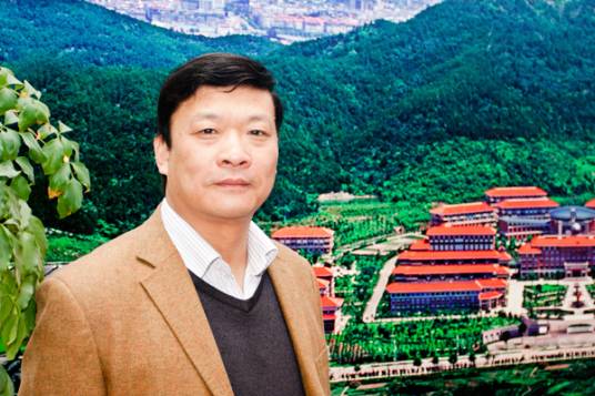 方维华（义乌商报社党委书记、社长）