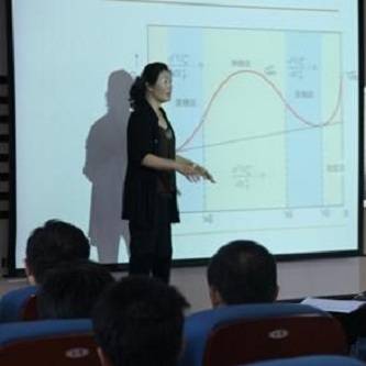 蒋敏（东北大学材料与冶金学院教授）