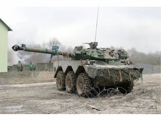AMX-10轮式突击炮