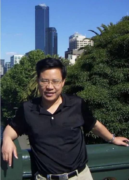 向国成（湖南工商大学经济与贸易学院院长）