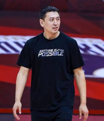 王世龙（浙江男篮主帅）
