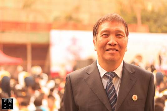 王金石（福州市延安中学原校长）
