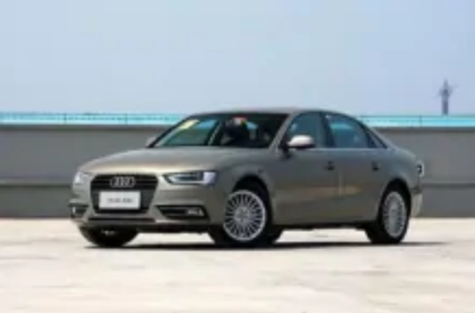 2013款奥迪A4L 40TFSI quattro 运动型