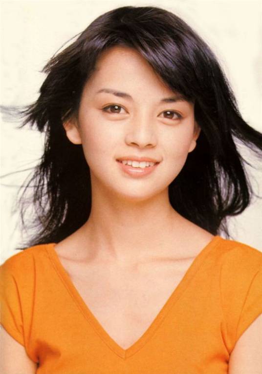 冈田奈奈（1975年以偶像歌手身份出道的日本女演员）
