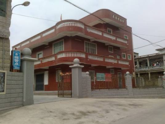 吴厝村（福建省泉州市晋江市龙湖镇下辖村）