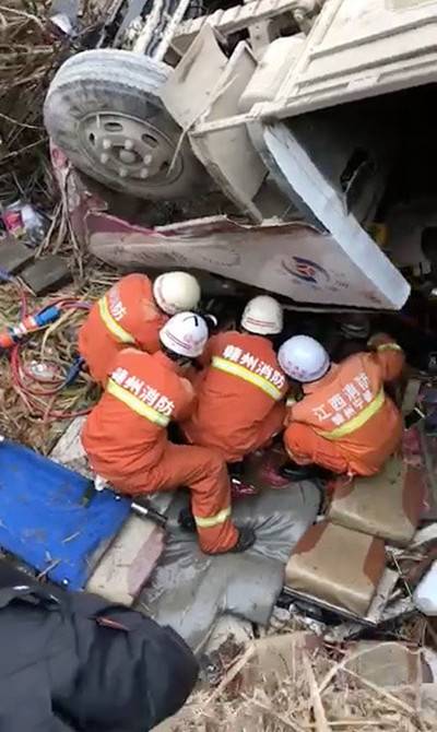 2·20赣州客车侧翻事故