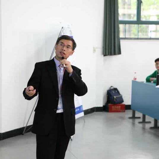 朱永法（清华大学化学系教授）