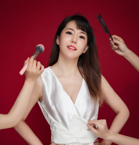 赵扬（主持人，演员）