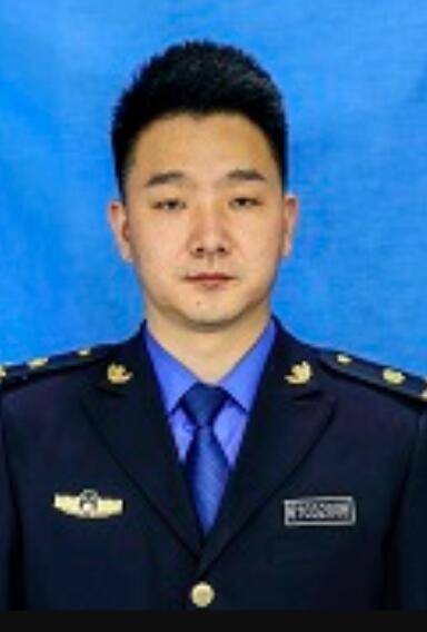 乔康（陕西省西安市莲湖区城管局党委委员、区城市管理监督指挥中心主任）
