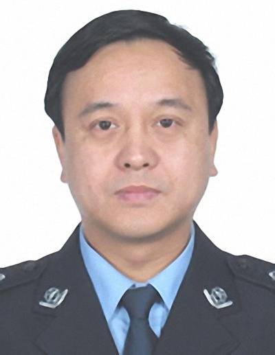 任强（福州市闽侯县人民政府原副县长、公安局原局长）