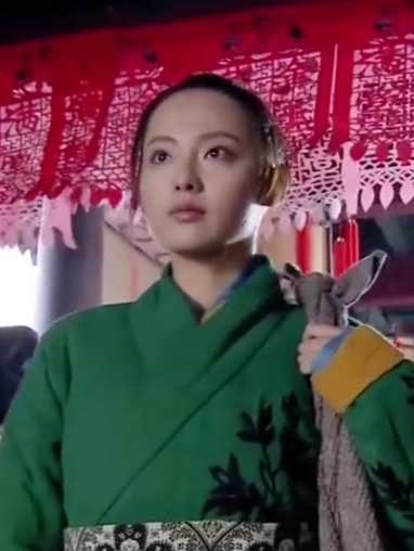 吴素素