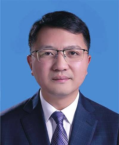 刘文洋（重庆市梁平区人民政府副区长、党组成员）