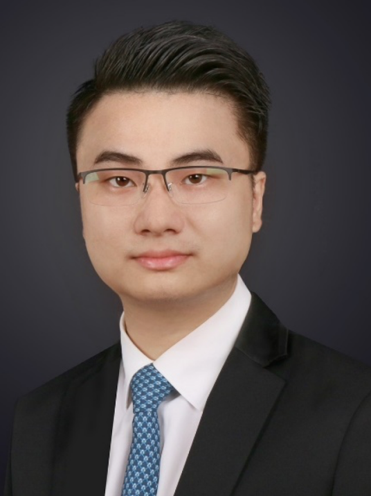 梁文华（广州医科大学附属第一医院胸部肿瘤科教授、副主任医师）