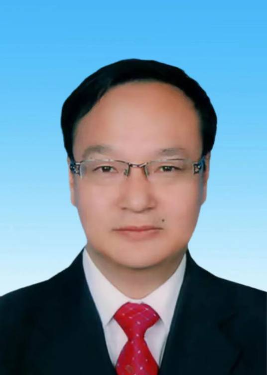 赵海忠（内蒙古艺术学院党委副书记、院长，教授，内蒙古评论家协会第五届主席团主席）