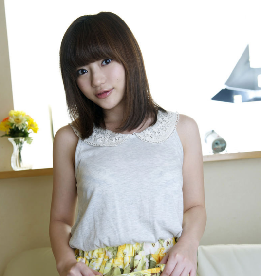美里麻衣