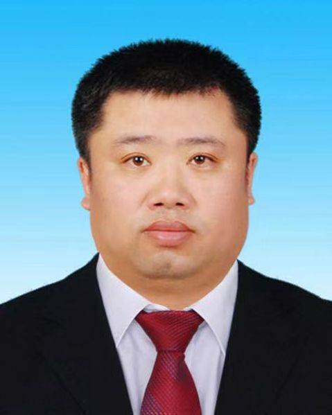 刘洪玉（内蒙古自治区兴安盟突泉县六户镇党委书记）