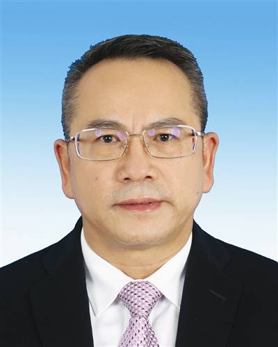 韦永山（广西自治区工商业联合会专职副主席）