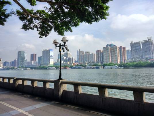 滨江路（广东省广州市滨江路）