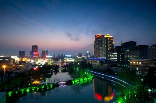 濠滨社区（广东省汕头市濠江区达濠街道下辖社区）