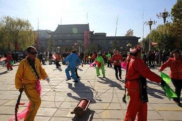 拉碌碡