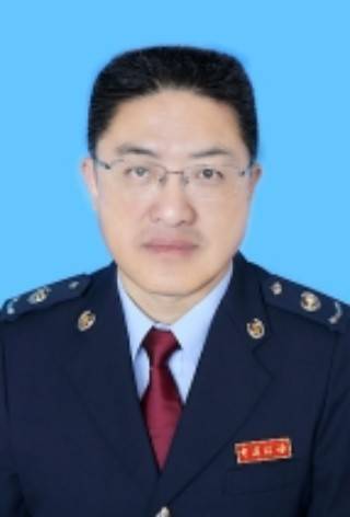孙军（国家税务总局镇江市税务局党委委员、副局长、三级高级主办）