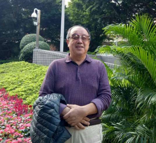 袁术（海南省艺术家促进会副会长）
