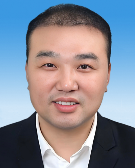 张兴瑞（天津市滨海新区区委常委、区委办公室主任）