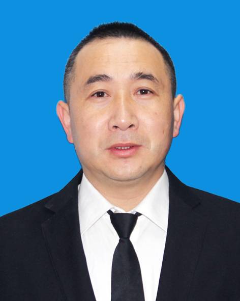 杨峰（埇桥区人力资源和社会保障局副主任科员）