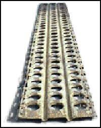 PSP穿孔钢板跑道路面