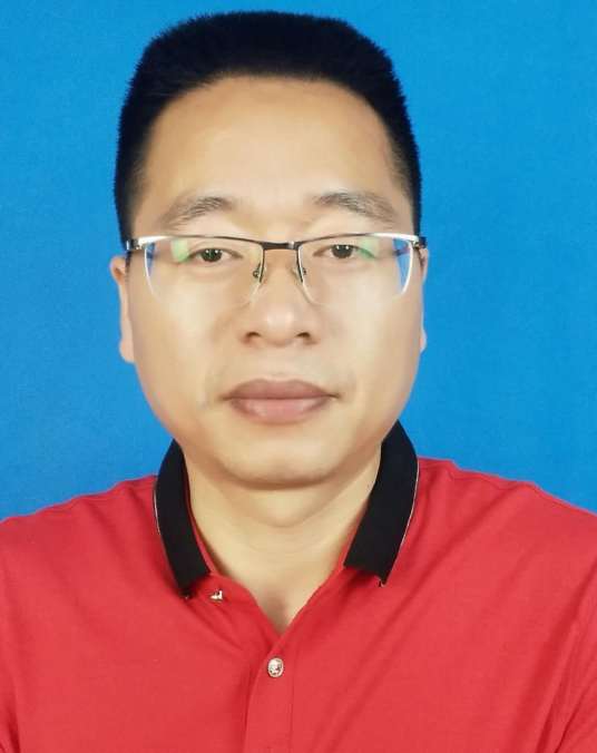 黄志彬（临川二中特级教师）