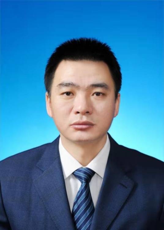 李家新（黑龙江省大兴安岭地区加格达奇区委常委、政府副区长）