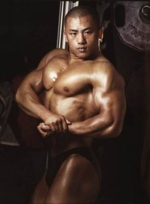 龙云雷