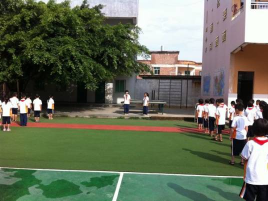 雁山中心小学