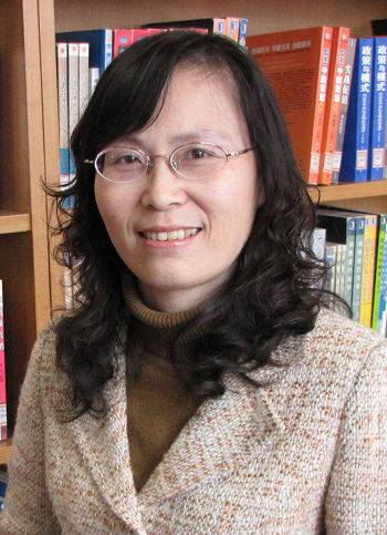 吴泓（东华大学管理学院副教授、硕士生导师）