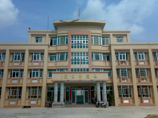 西陇村（广东省汕头市潮阳区河溪镇下辖村）