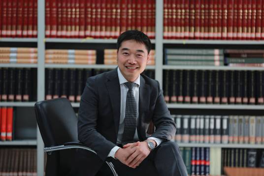 翟国强（中国社会科学院法学研究所研究员，中国社会科学院直属机关党委副书记）
