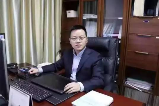 黄世清(暨南大学力学与建筑工程学院副书记、副院长)