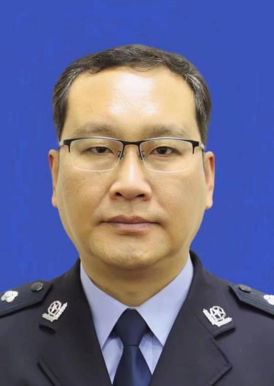 胡万里（河南省南阳市内乡县人民政府副县长，县公安局党委书记、局长、督察长）