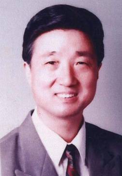 胡天成（中国国家食品药品监督管理局原新药审评专家）