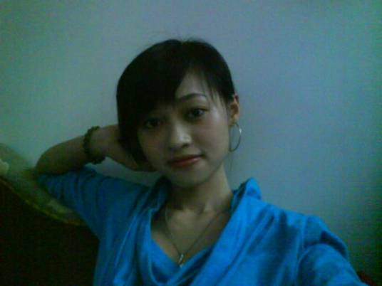 谢梅玲(世博会参展者服务大厅海关派驻人员)