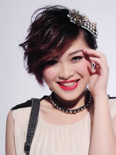 王俊杰(2011快乐女声成都唱区10强)